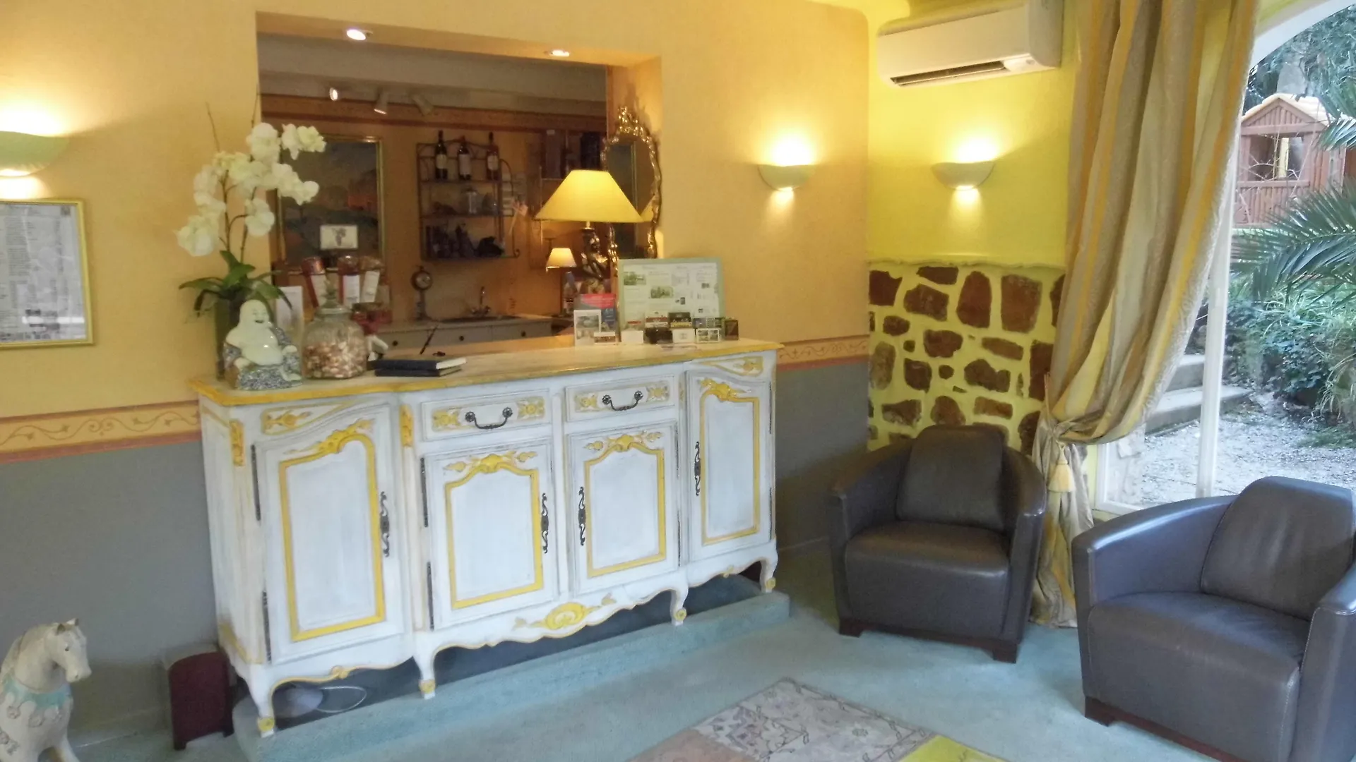 ז'ואן-לה-פינס Hotel Le Pre Catelan 3*,  צרפת