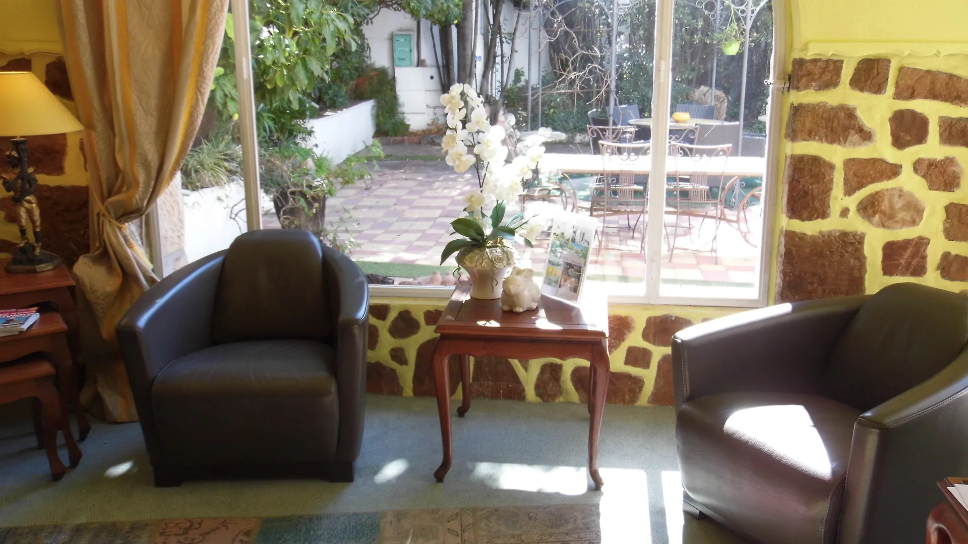 ***  ז'ואן-לה-פינס Hotel Le Pre Catelan צרפת