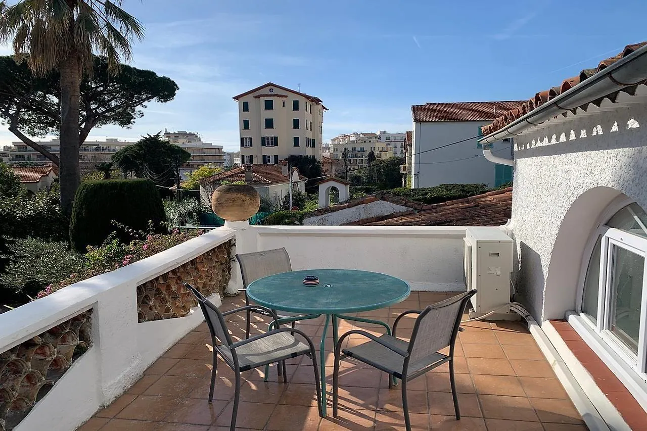 ז'ואן-לה-פינס Hotel Le Pre Catelan