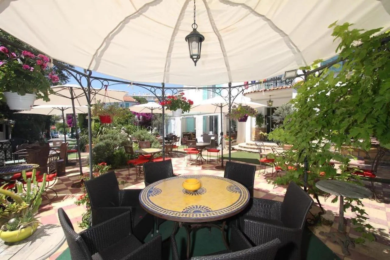 ז'ואן-לה-פינס Hotel Le Pre Catelan 3*,  צרפת