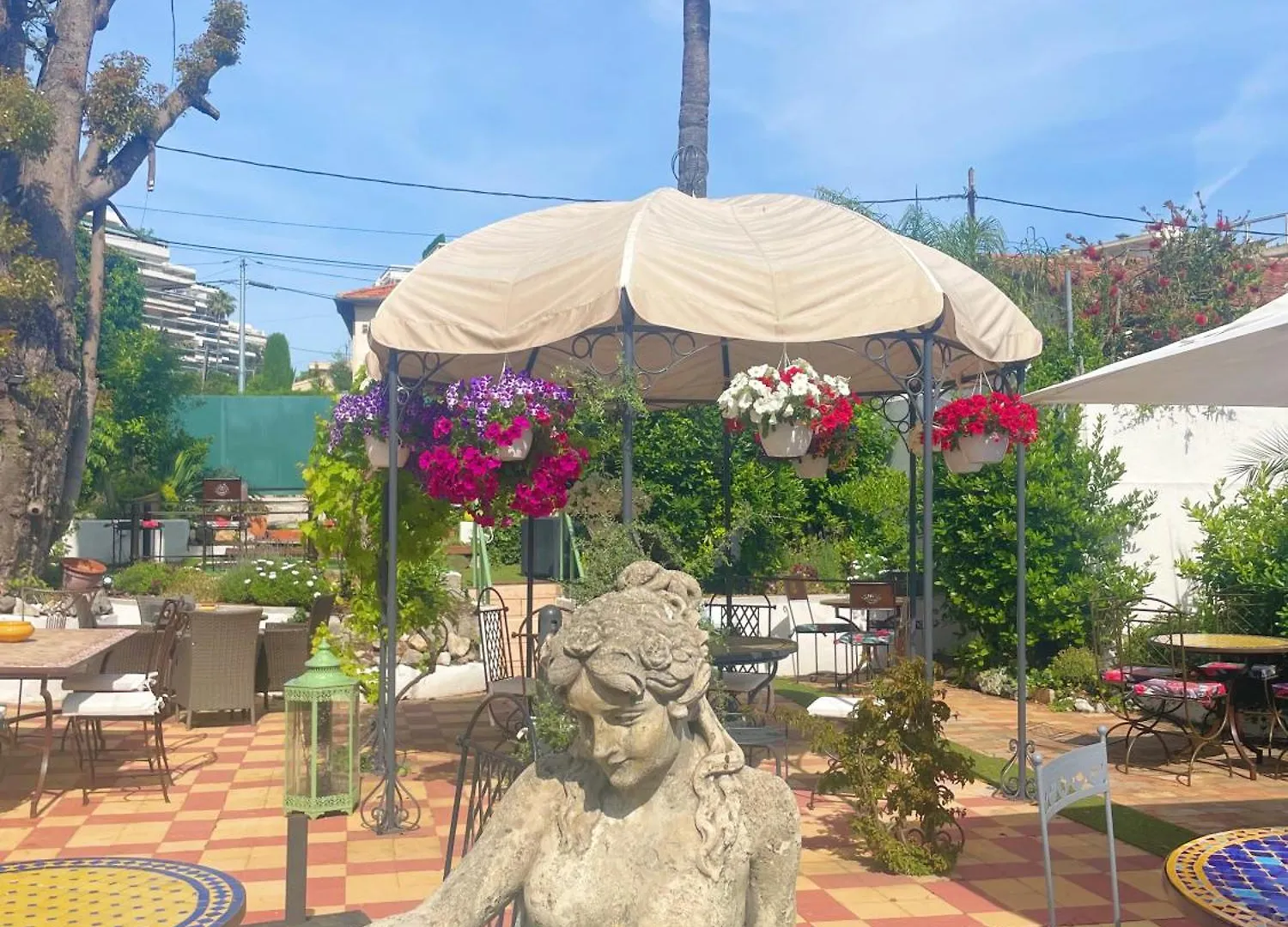 ז'ואן-לה-פינס Hotel Le Pre Catelan