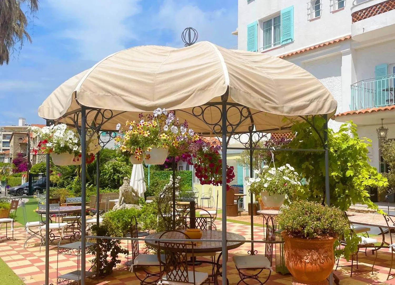 ז'ואן-לה-פינס Hotel Le Pre Catelan