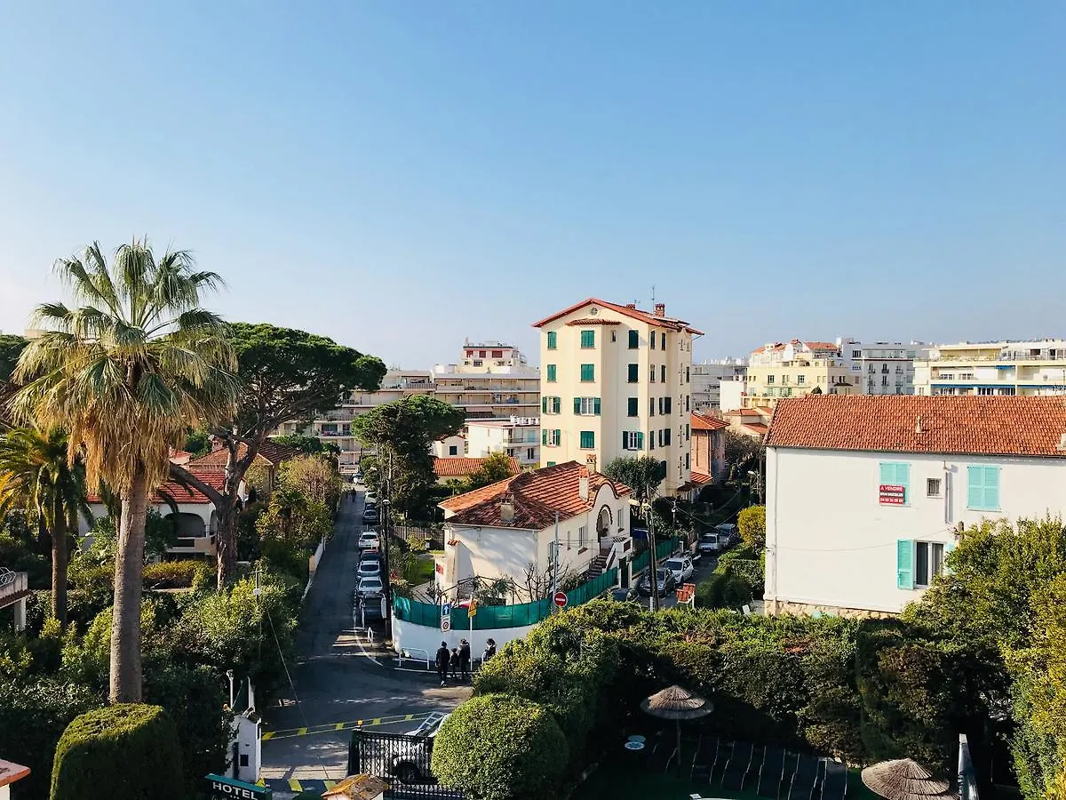 ***  ז'ואן-לה-פינס Hotel Le Pre Catelan צרפת